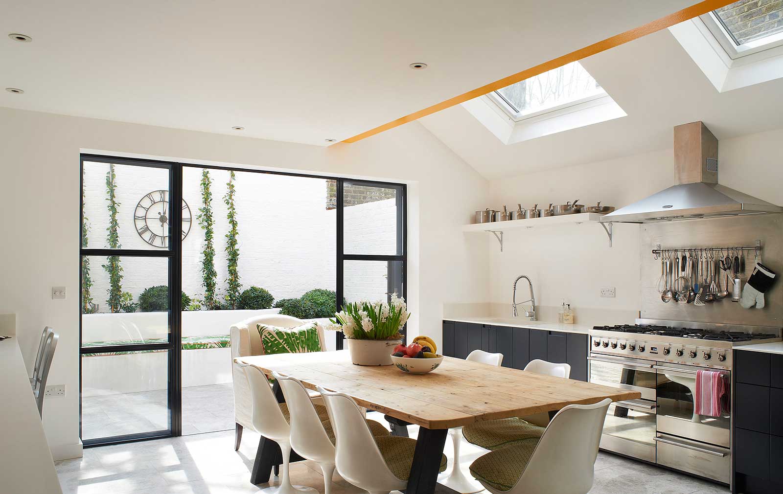 Кухня / столовая