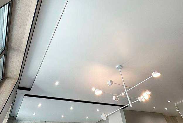 Матовые натяжные потолки в кухню