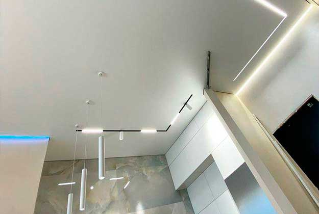 Сатиновые натяжные потолки